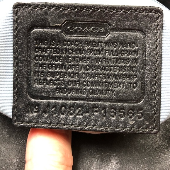 Coach purse - Picture 3 of 3